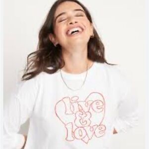 Old Navy Long Sleeve Graphic Tee- Love & Love ❤️